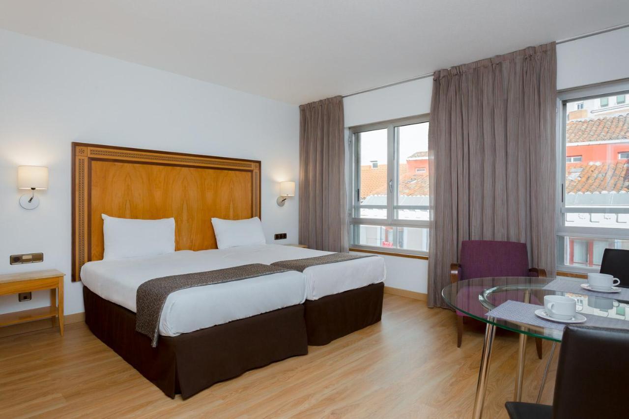 Apartamentos Leganitos Мадрид Екстериор снимка