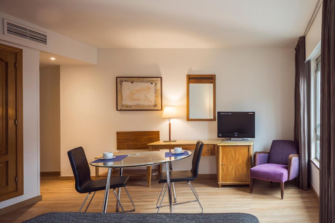 Apartamentos Leganitos Мадрид Екстериор снимка