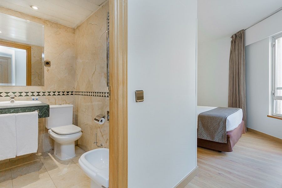 Apartamentos Leganitos Мадрид Екстериор снимка