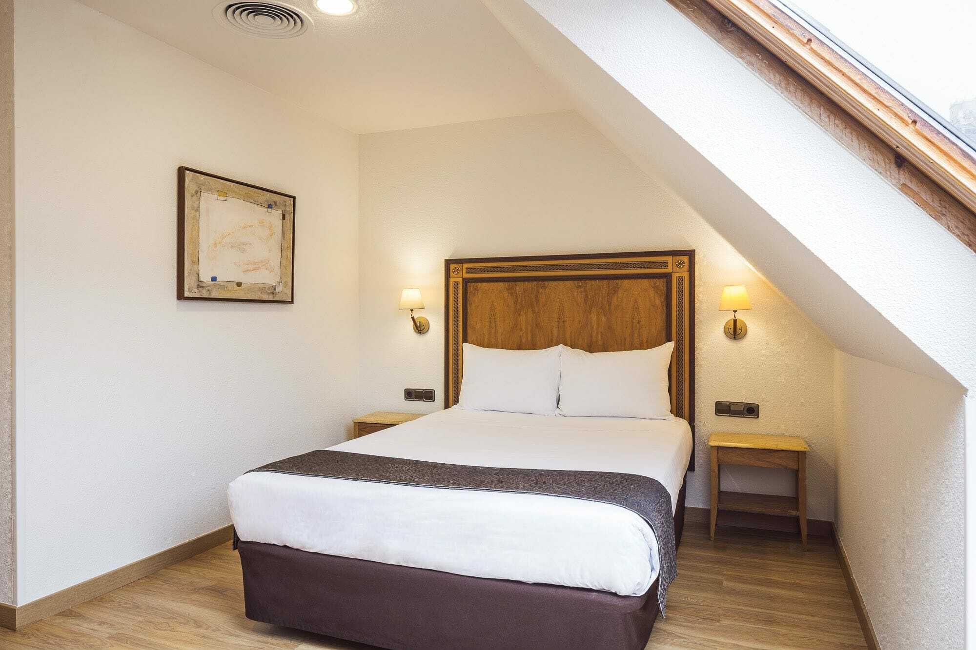 Apartamentos Leganitos Мадрид Екстериор снимка