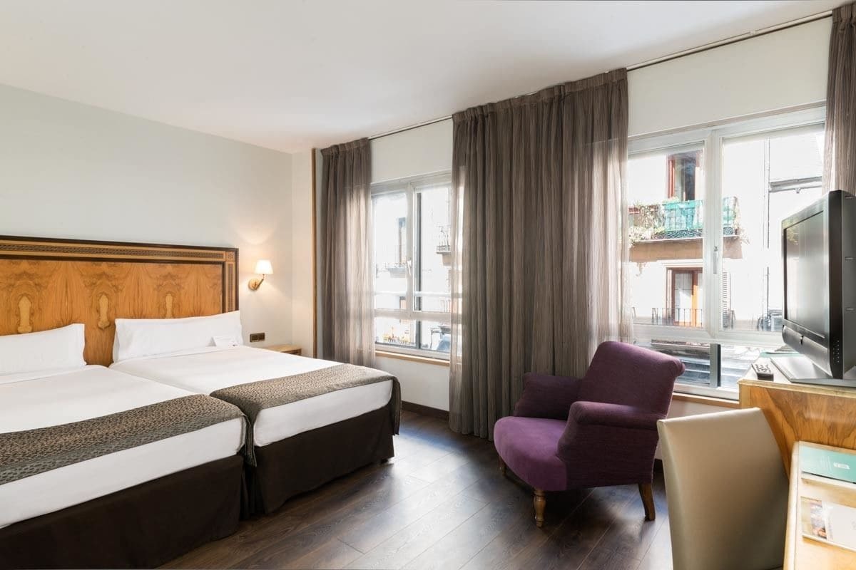 Apartamentos Leganitos Мадрид Екстериор снимка