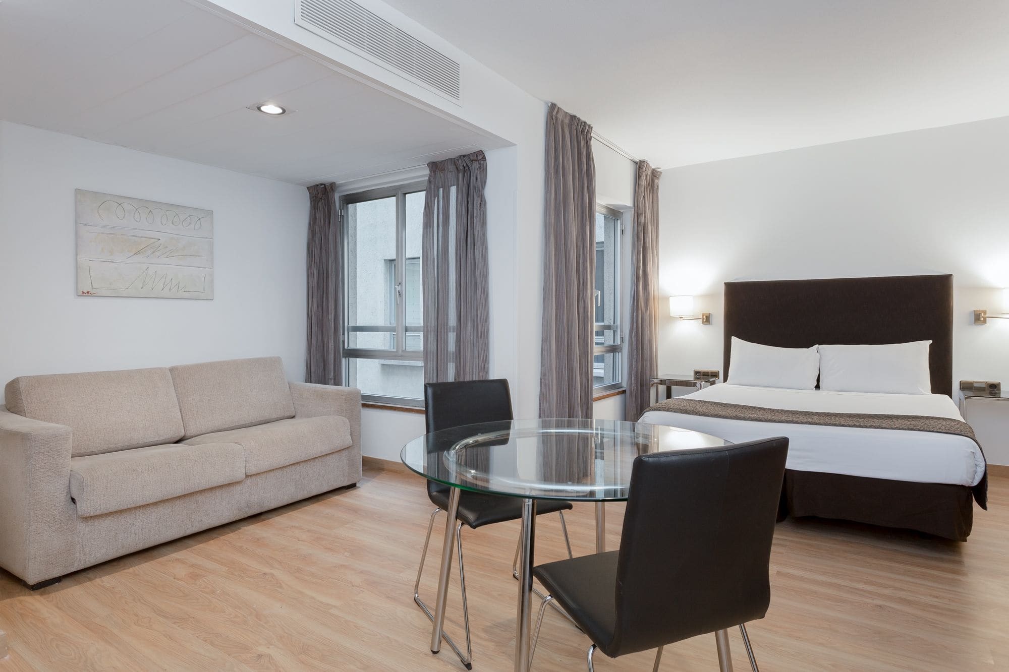 Apartamentos Leganitos Мадрид Екстериор снимка