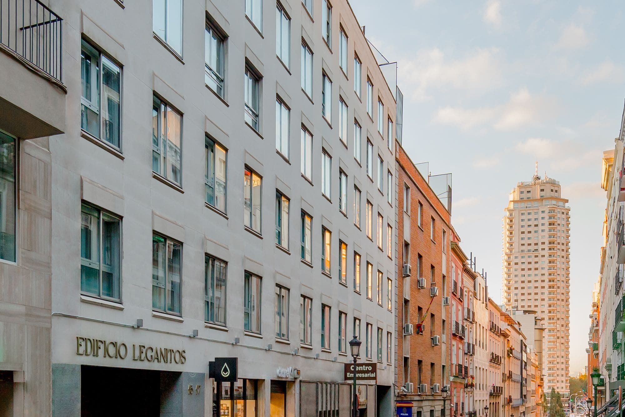 Apartamentos Leganitos Мадрид Екстериор снимка